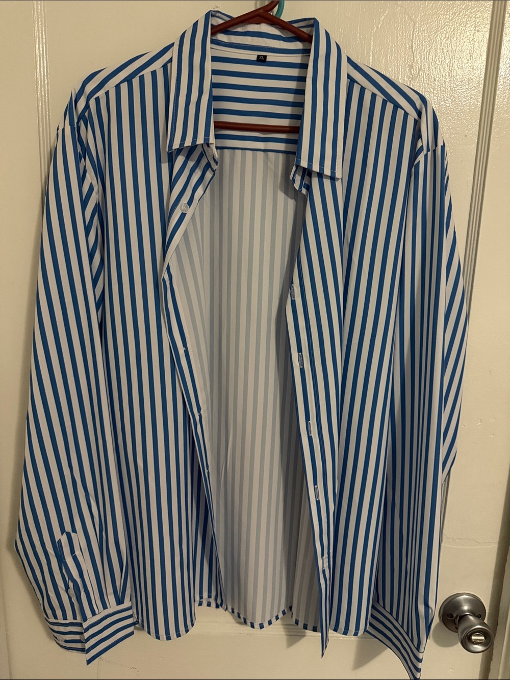 Men's Blue and White Vertical Stripe Dress Shirt